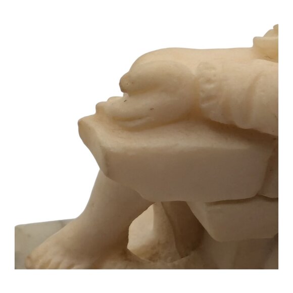 Vintage Pieta Mary & Jesus Resin Figurine With Marble Base Religious Sculpture - Picture 9 of 14